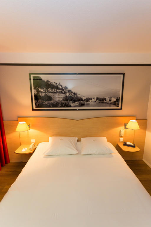 Hotel inn Grenoble Eybens Parc des Expositions Ex Kyriad Exterior foto
