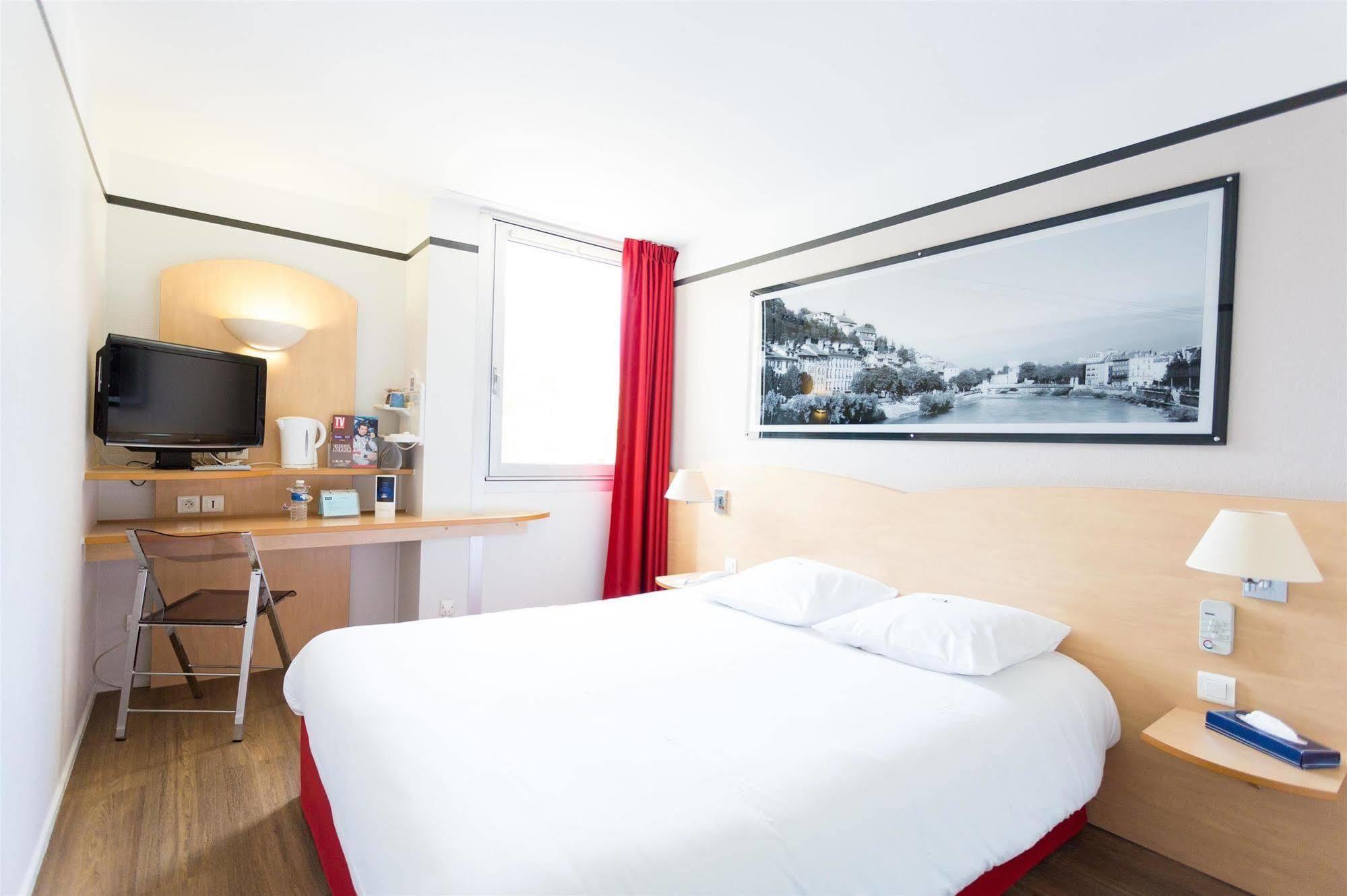 Hotel inn Grenoble Eybens Parc des Expositions Ex Kyriad Exterior foto